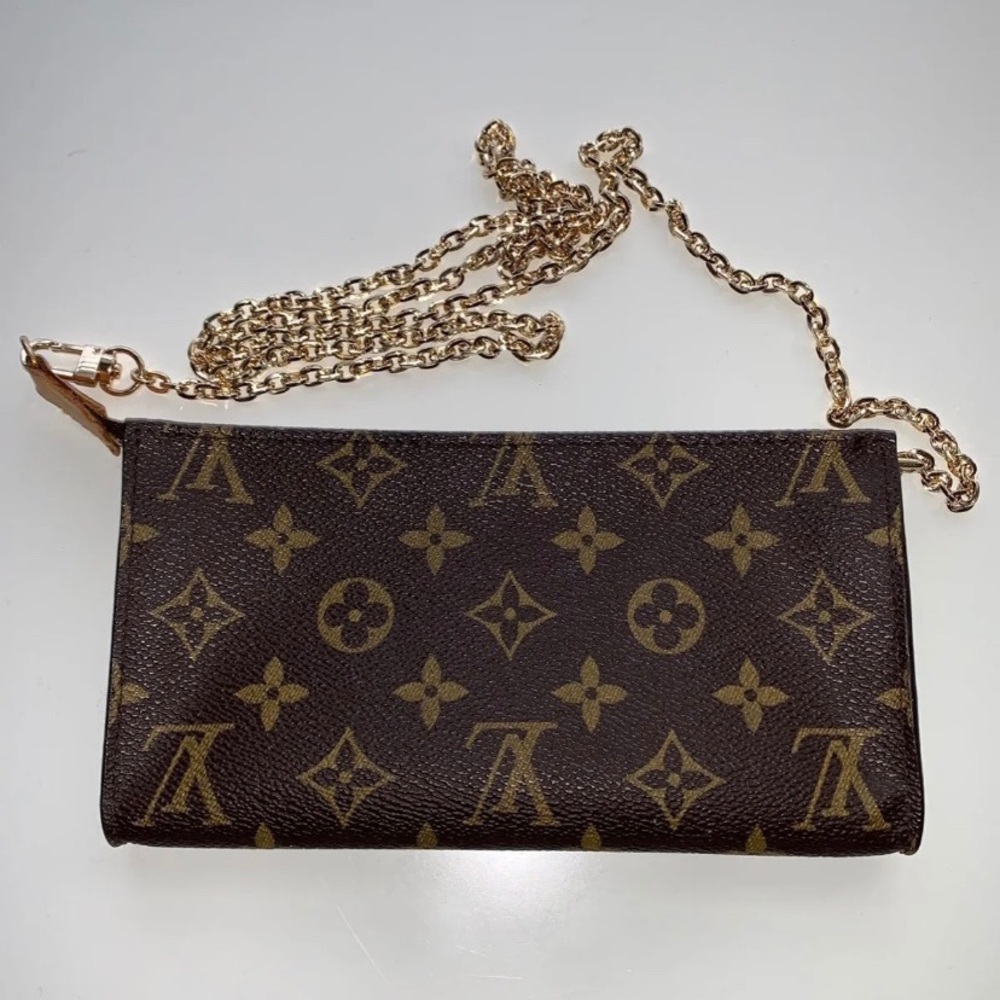 Louis Vuitton Pochette
